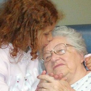 Meet your Posher, Olivia